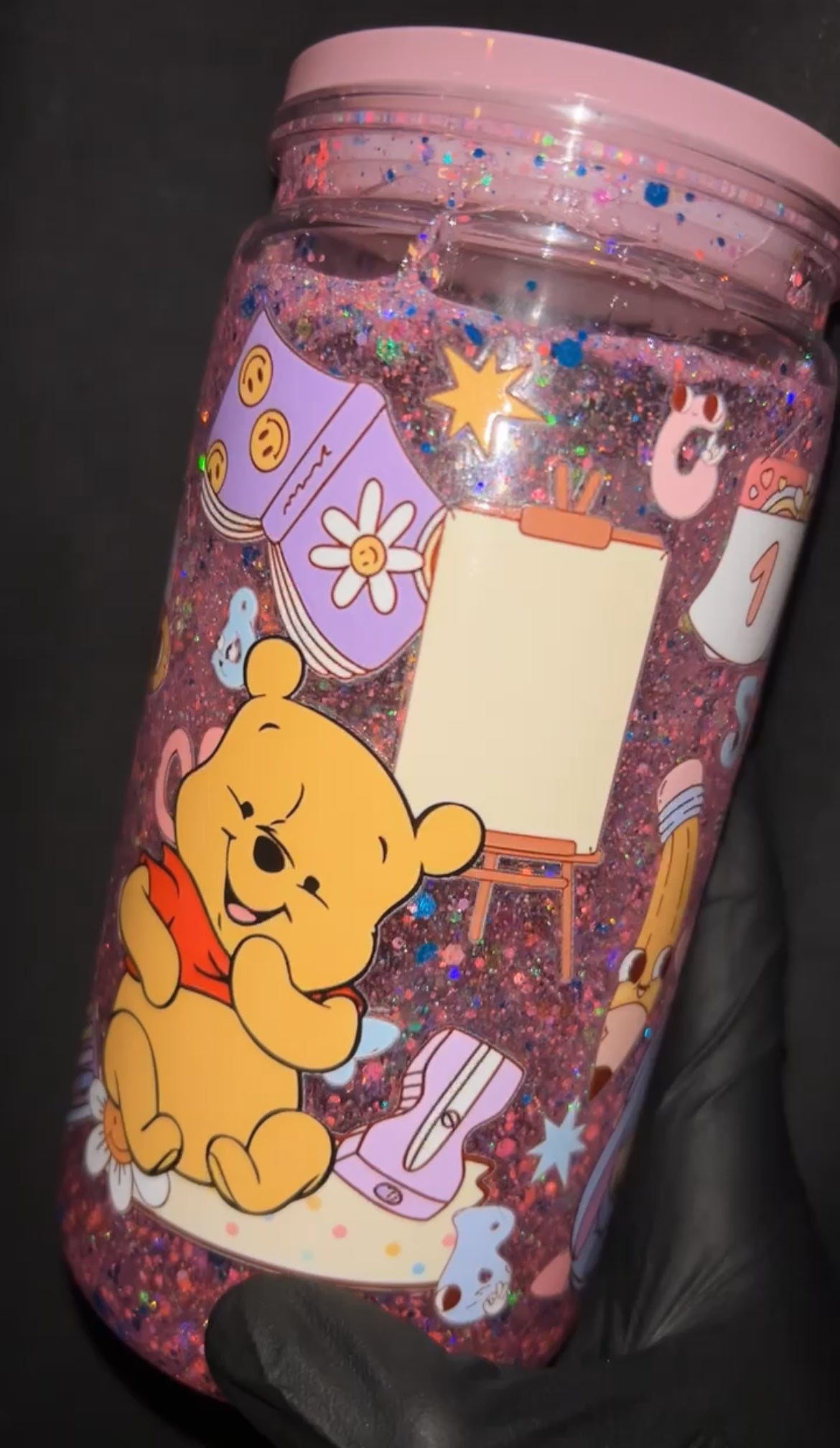 handmade pink Winnie the pooh and friends tumbler đ”âđ«